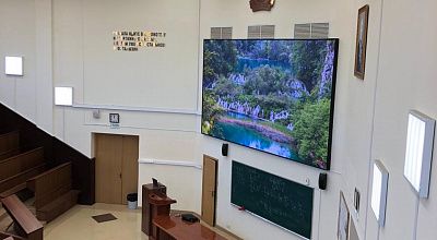Многофункциональный светодиодный экран для учебной аудитории в МГМУ им. И.М. Сеченова