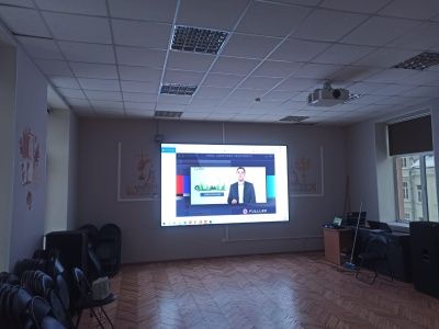 Светодиодный экран для школы № 522 в Санкт-Петербурге.