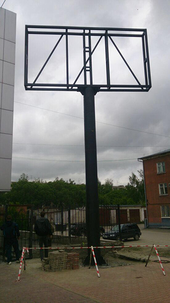 Монтаж светодиодного экрана на отдельно стоящей конструкции г. Новоалтайск ТЦ Альфа