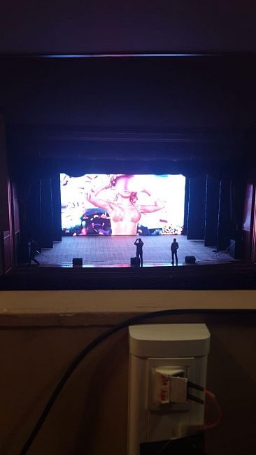 Светодиодный экран c уникальным ПО для конгресс-холла г. Уфа