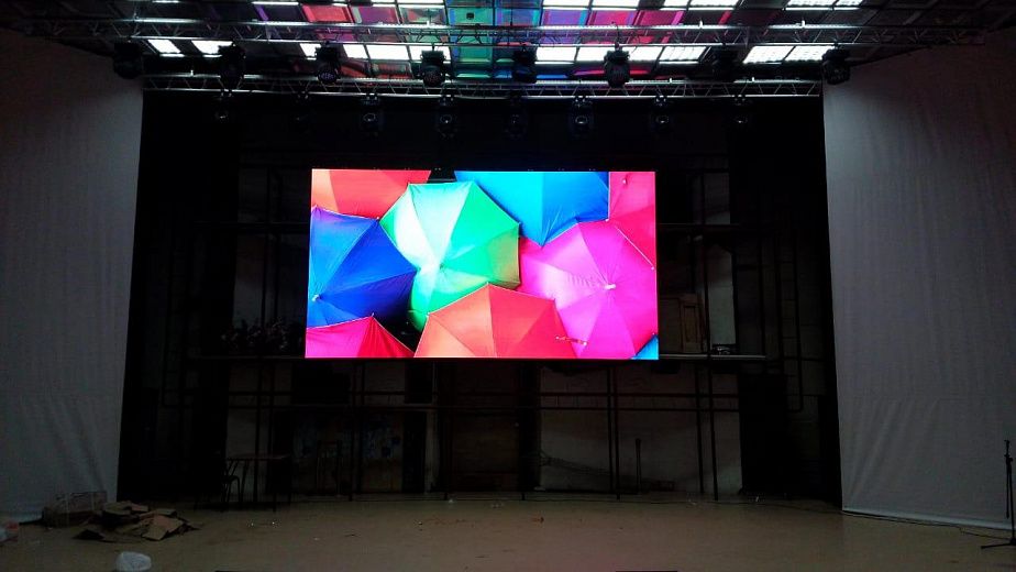 Быстроразборный cветодиодный экран для концертного зала администрации города Сыктывкар
