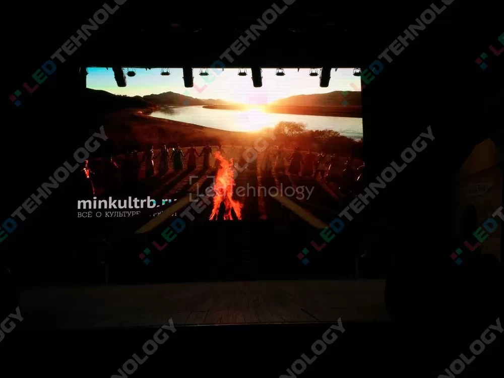 Светодиодный экран-задник для сцены в КДЦ «Рассвет». Улан-Удэ