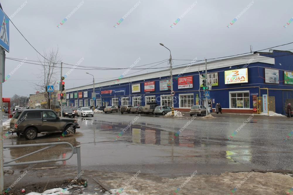 Видео уличного Led-экрана на Строймастере, Пермь