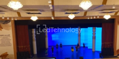 Светодиодные кулисы и led-экран для сцены